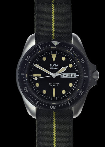 MWC "Depthmaster" 100atm / 3,280ft / 1000m Water Resistant Military Divers Watch in Stainless Steel Case with Helium Valve (Quartz))